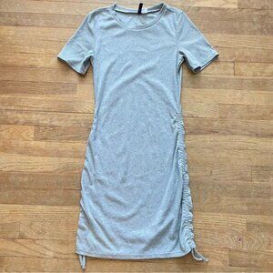 Divided gray ribbed knee length sheath dress size medium M B12